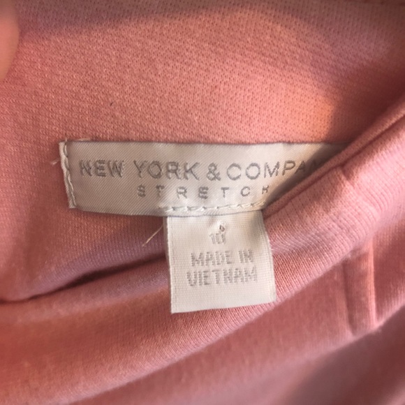 New York and Co pink skirt - Picture 4 of 4